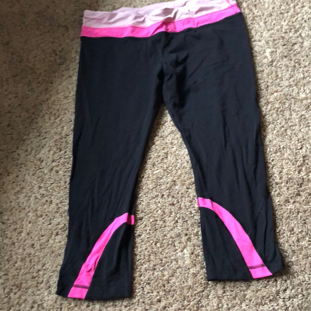 Lululemon run crops